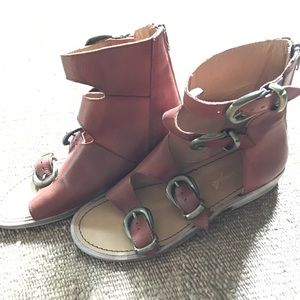 Free People Size 37 sandals